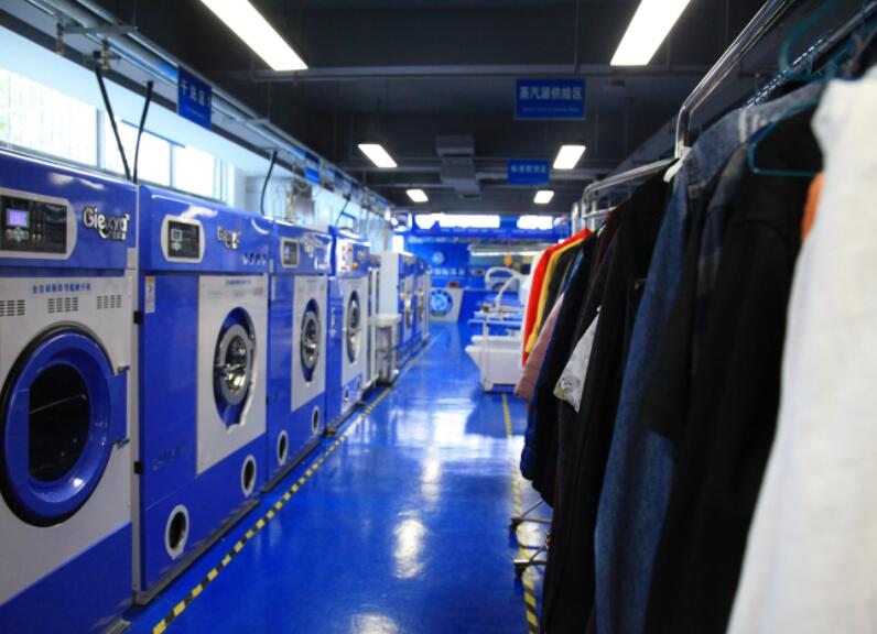 機(jī)修工作服重油污怎么清洗