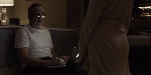 男士穿襯衫要穿背心嗎?