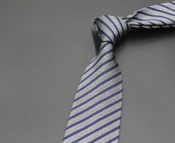 絲綢衣服怎么洗滌保養(yǎng)