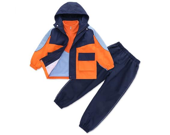 中小學(xué)校服變相強買?教育部回應(yīng)